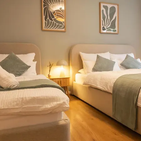 Zentrales Apartment Naehe Messe & Uniklinikum Mit Balkon Appartement Essen