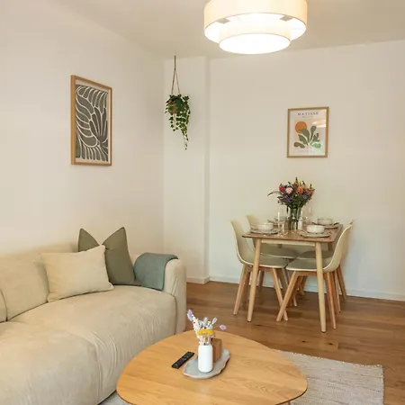 Appartement Zentrales Apartment Naehe Messe & Uniklinikum Mit Balkon